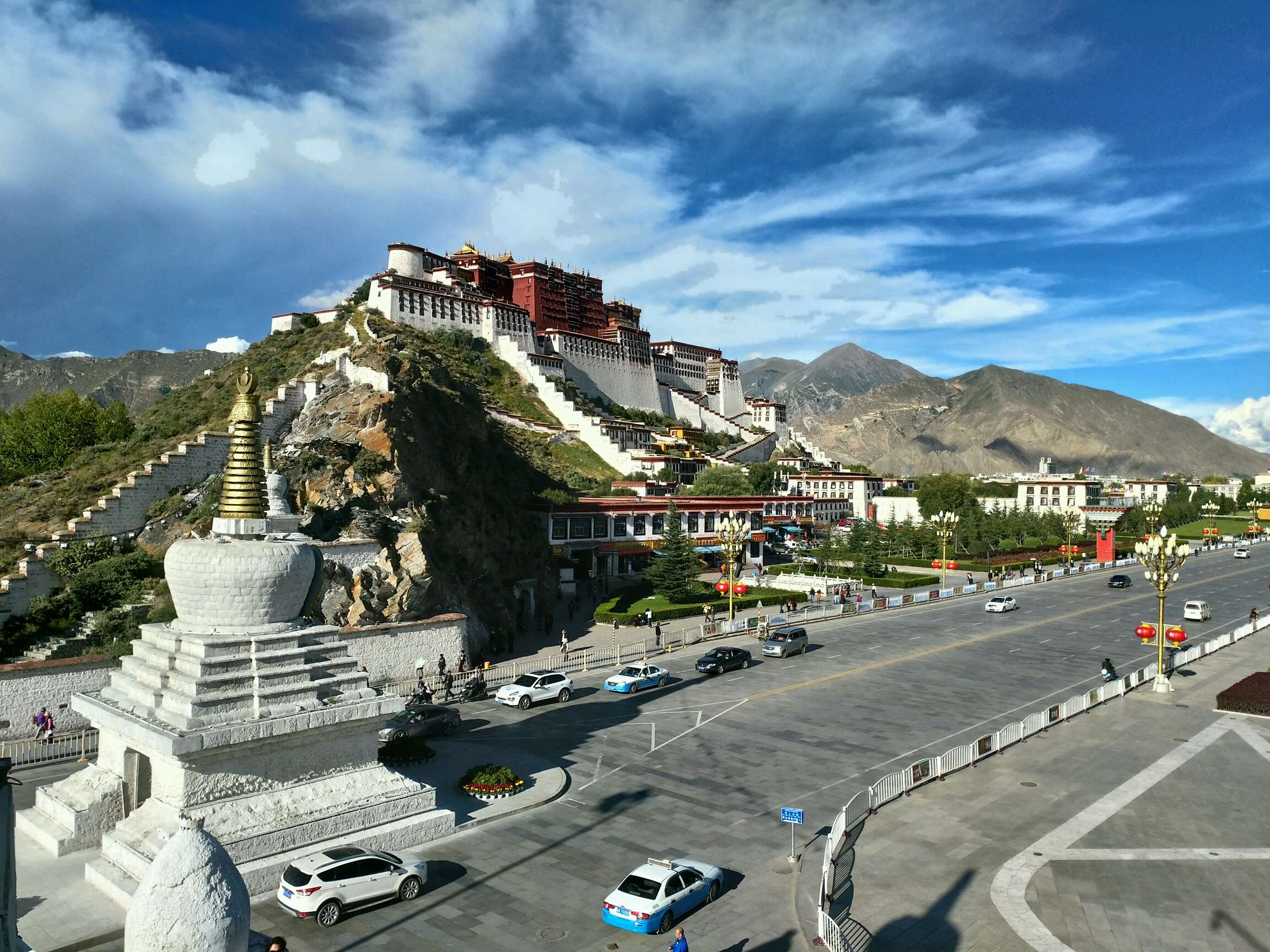 西藏,蓝天下的温馨日常与友情趣事