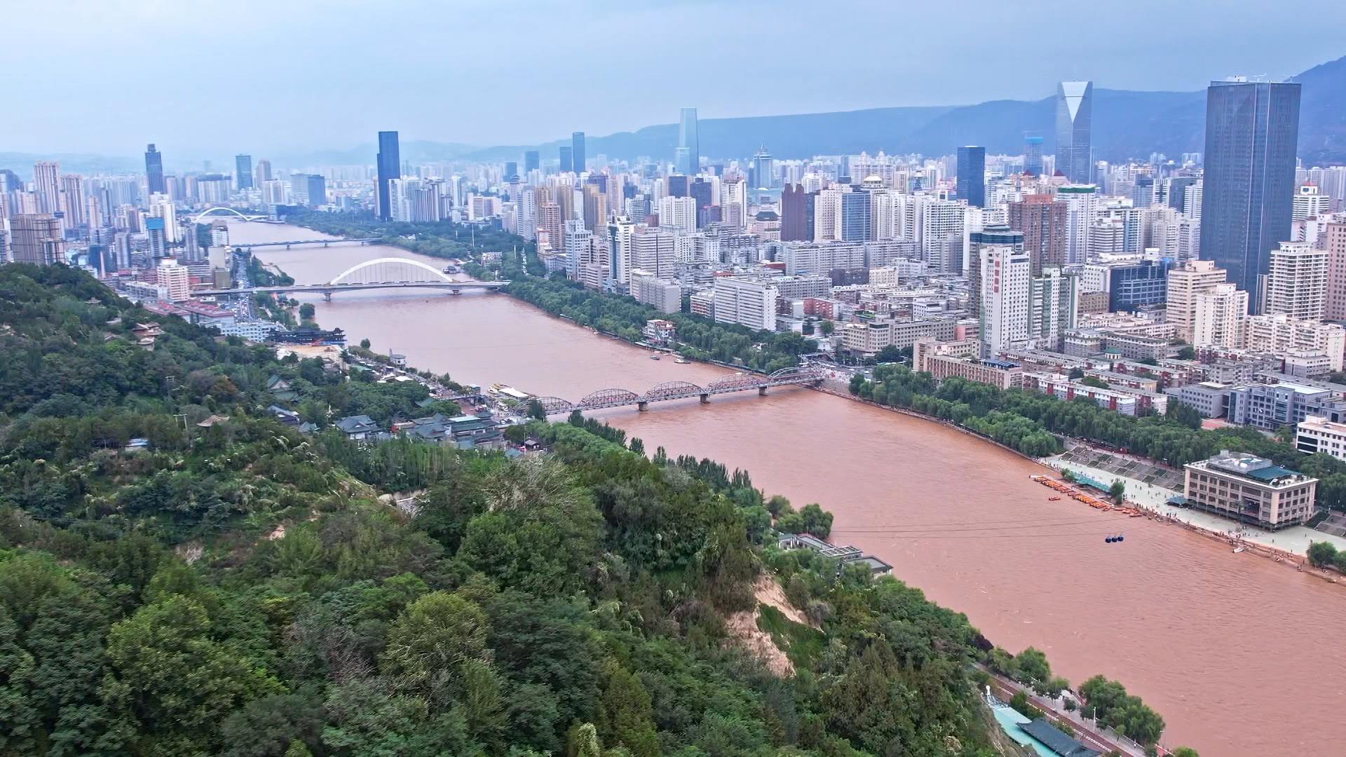 甘肃，神秘美丽的土地